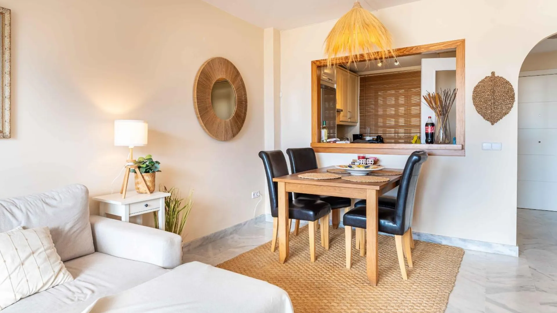 2- Bedroom Apartment With Seaview & Great Location Sitio de Calahonda Spain