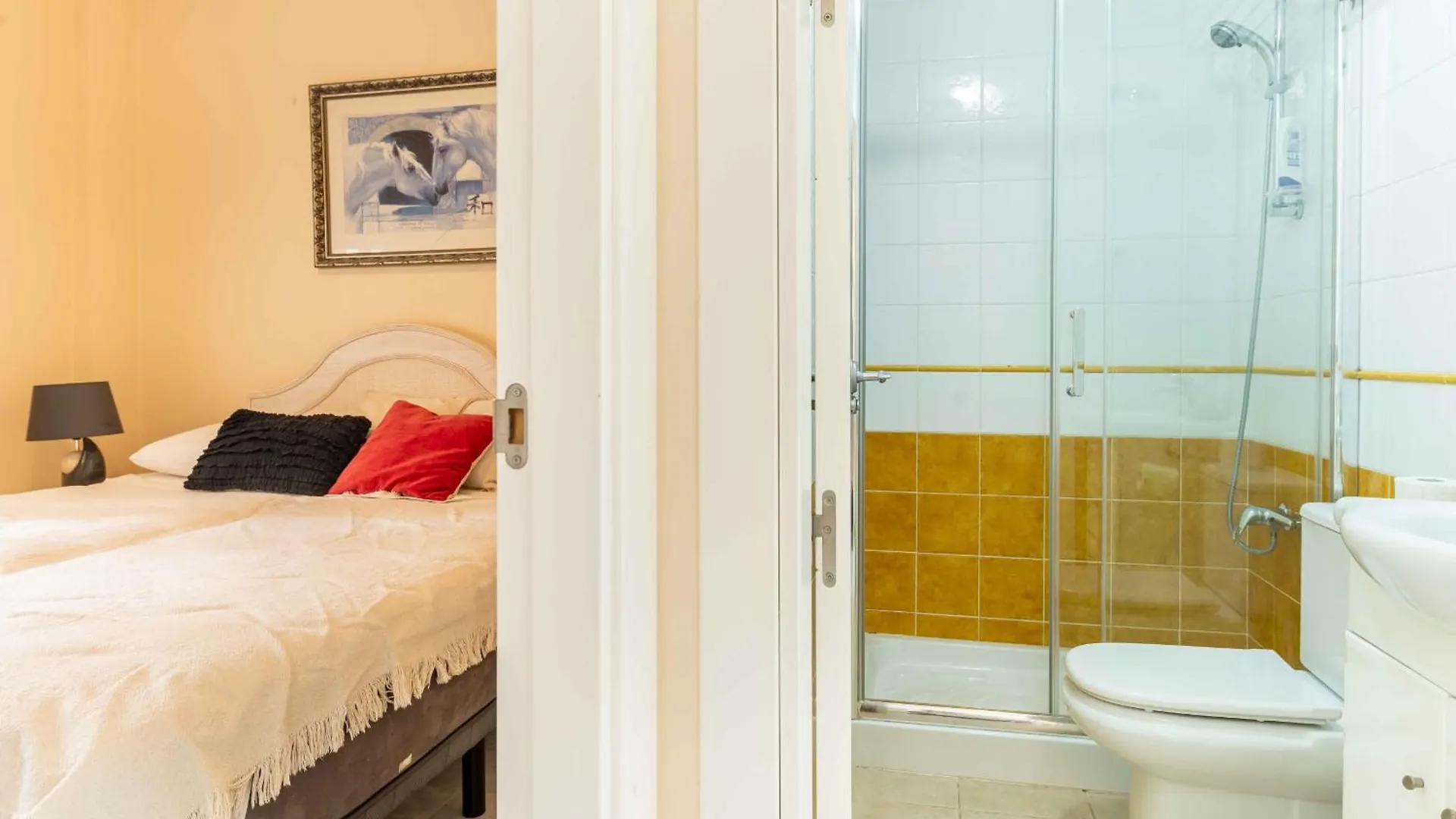 2- Bedroom Apartment With Seaview & Great Location Sitio de Calahonda
